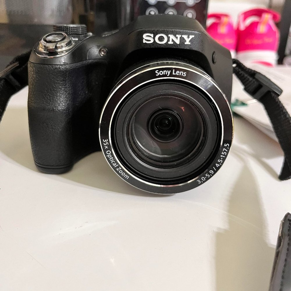 Sony Cyber shot DSC H300